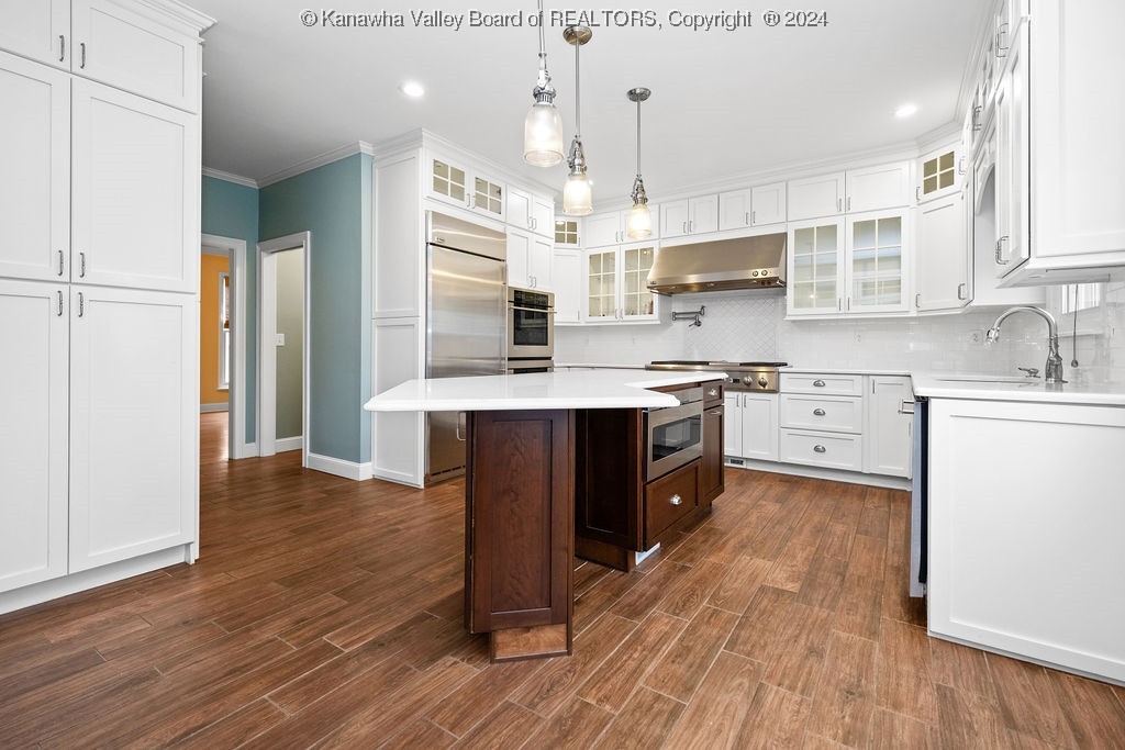 101 Lively Road South Charleston, WV 25309 - Photo 13 of 37 Cooks delight with high end appliances.