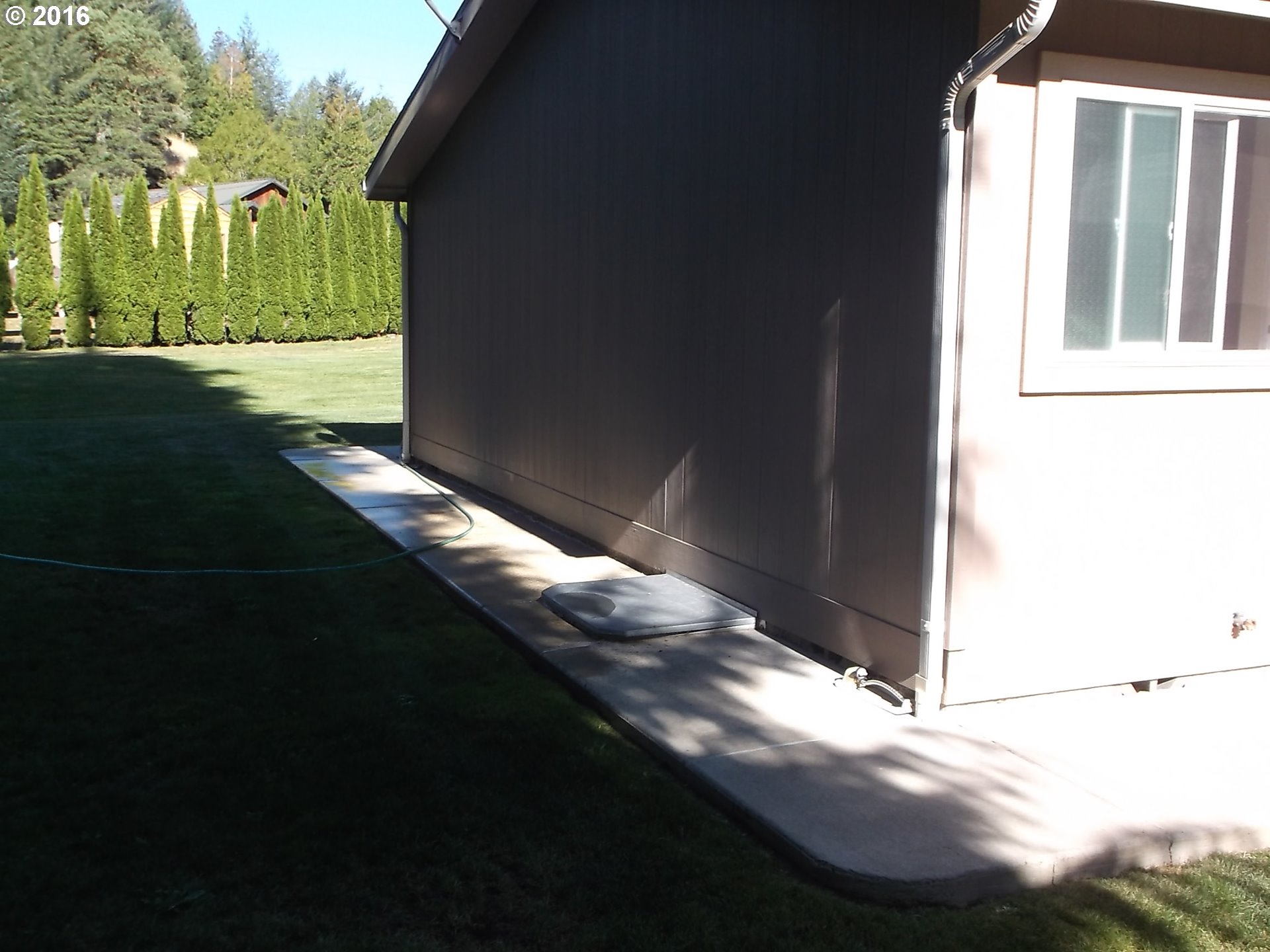 98220 Bridge Lane Myrtle Point, OR 97458 - Photo 14 of 32