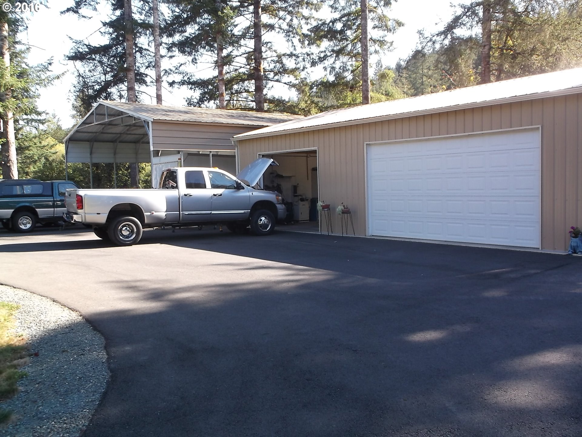 98220 Bridge Lane Myrtle Point, OR 97458 - Photo 18 of 32