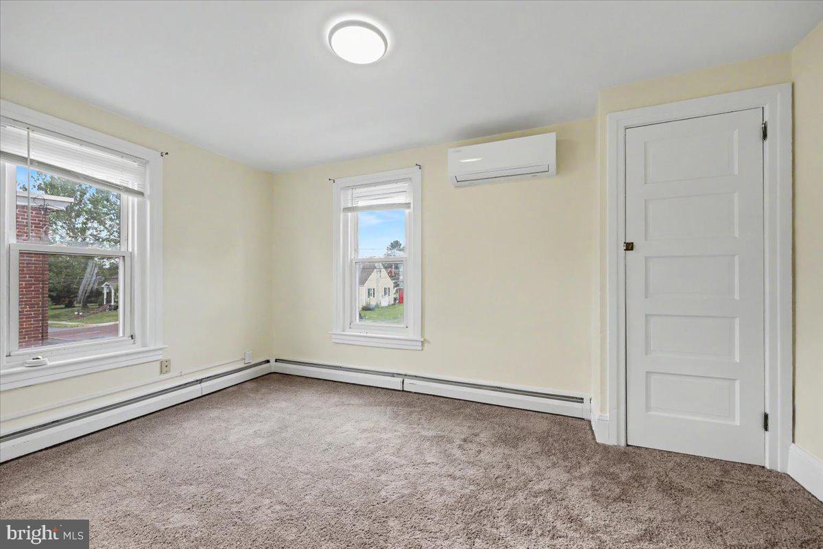 414 Fairview Street Pottstown, PA 19464 - Photo 11 of 40