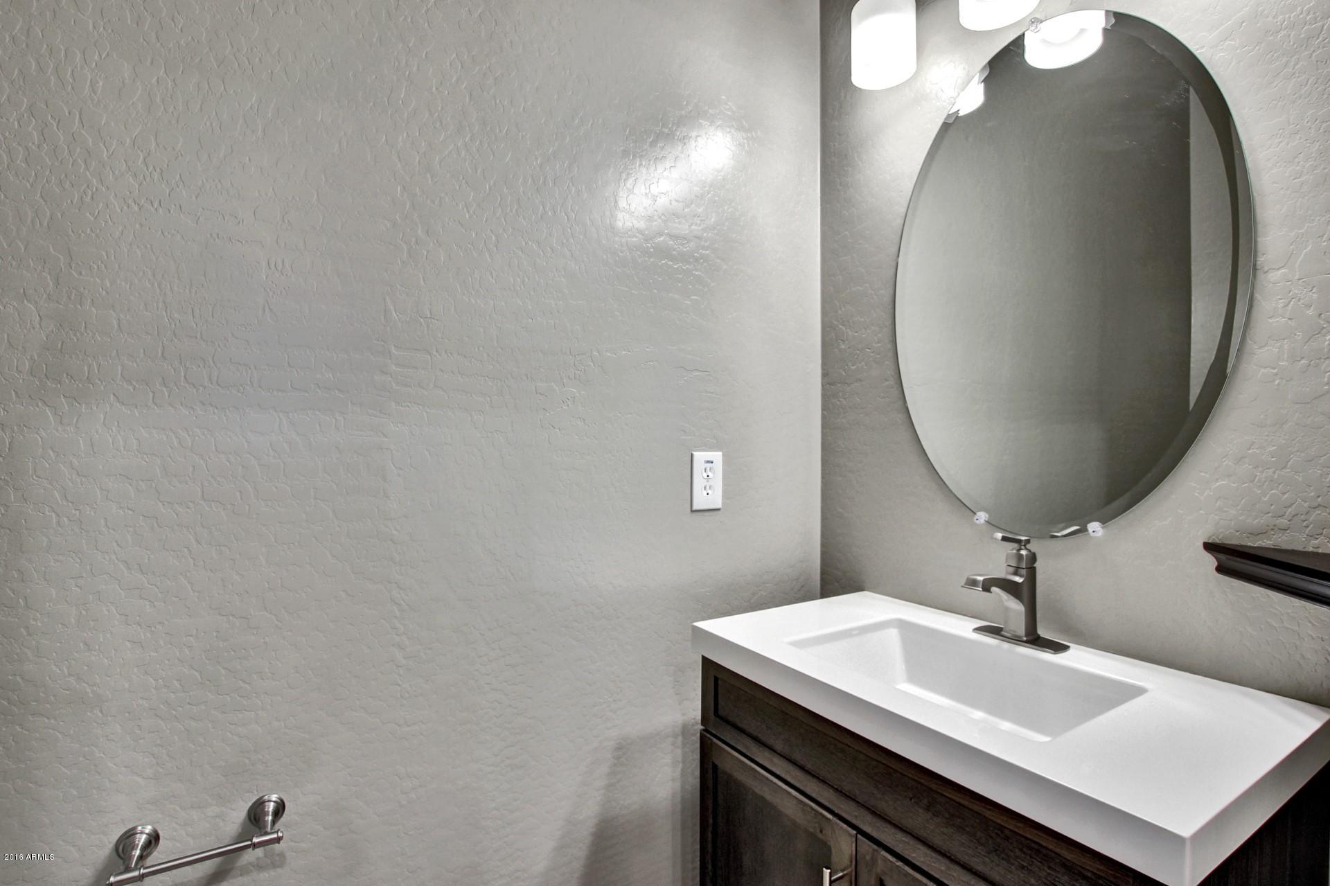7736 West Granada Road Phoenix, AZ 85035 - Photo 11 of 23 7736 W Granada Phoenix (11)