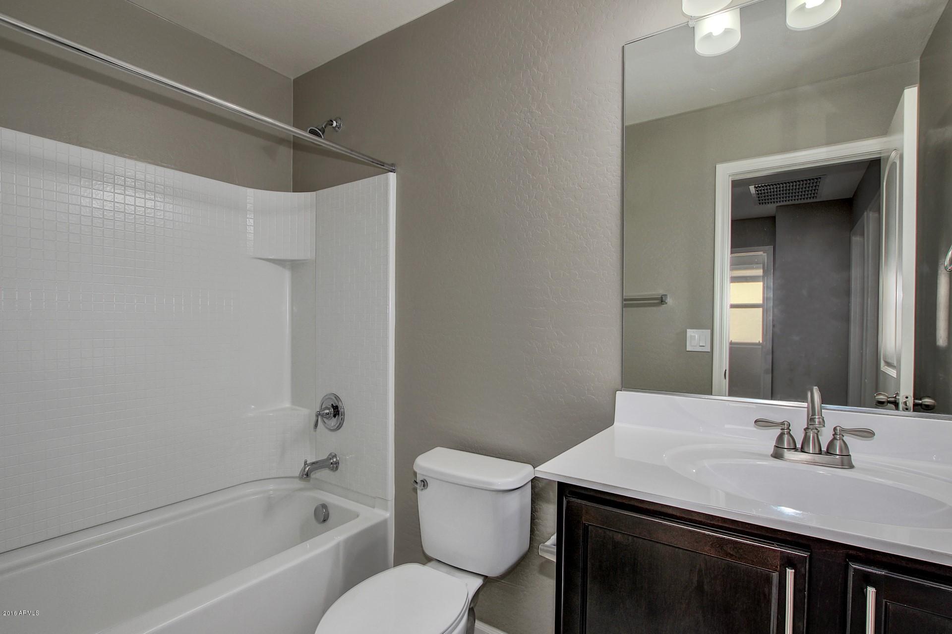 7736 West Granada Road Phoenix, AZ 85035 - Photo 14 of 23 7736 W Granada Phoenix (14)