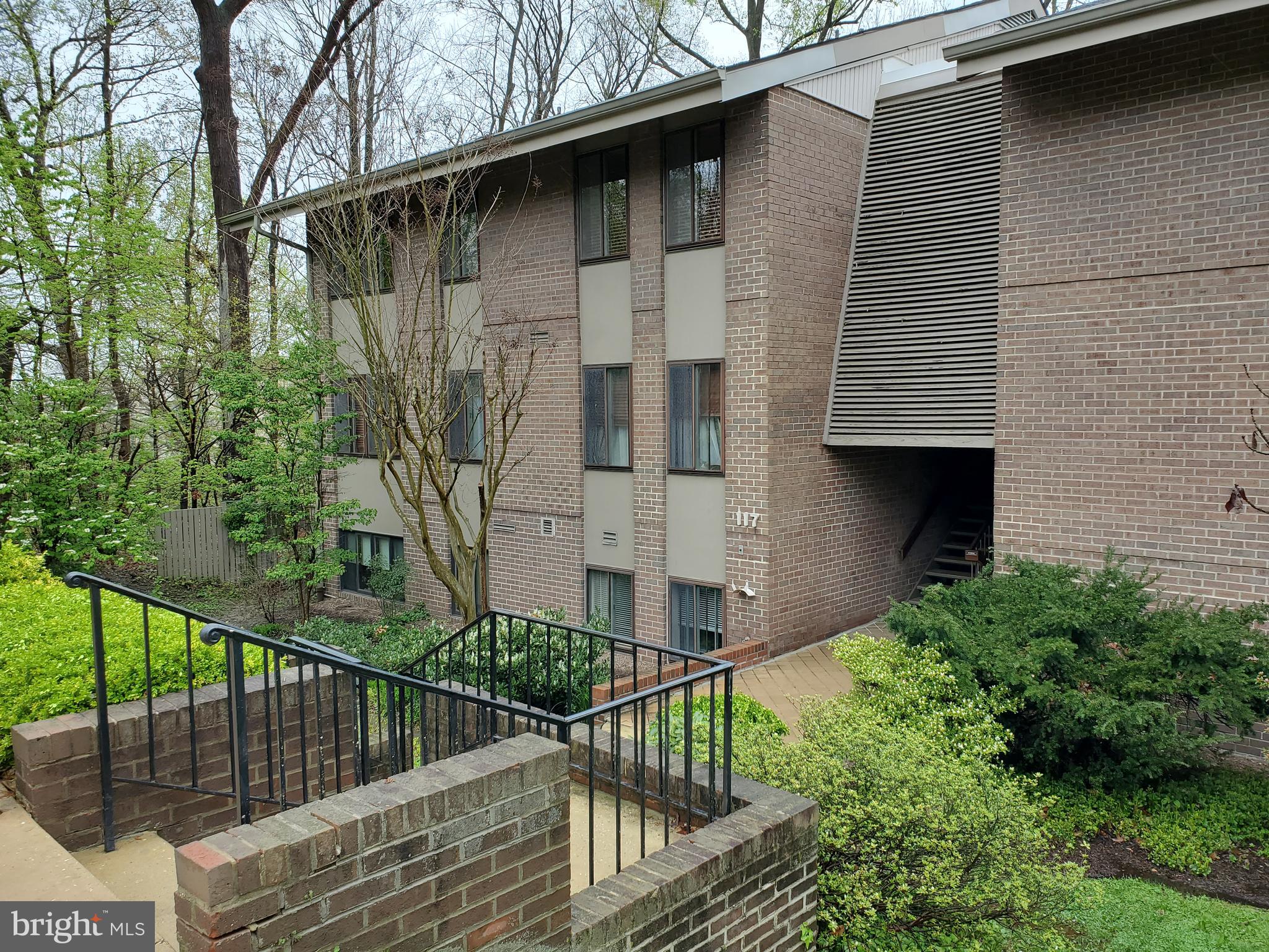 117 Cross Keys Road, Unit R117F Baltimore, MD 21210 - Photo 1 of 34 Welcome to 117 Cross Keys Road
