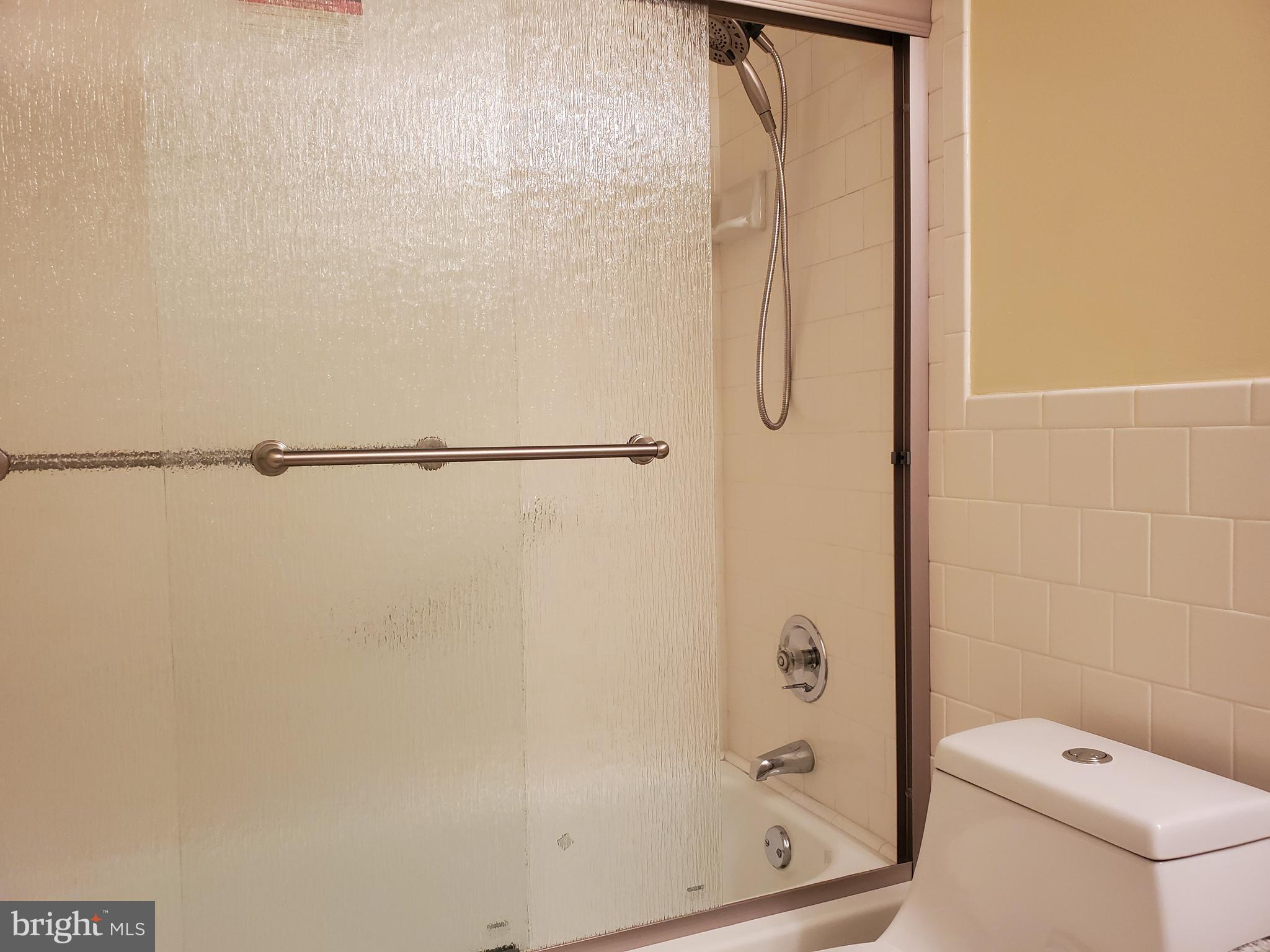 117 Cross Keys Road, Unit R117F Baltimore, MD 21210 - Photo 17 of 34 Gallery Image 17