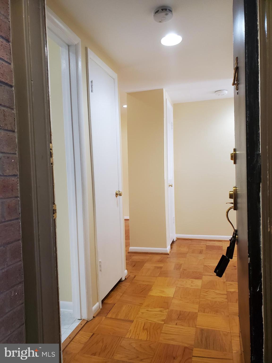 117 Cross Keys Road, Unit R117F Baltimore, MD 21210 - Photo 6 of 34 Come Right In