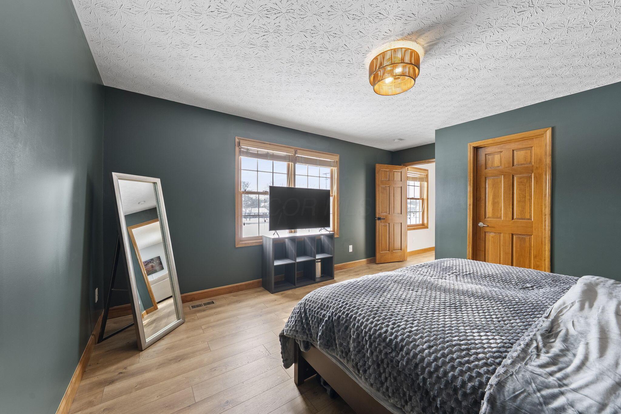 6206 Feder Road Columbus, OH 43228 - Photo 40 of 49 40-web-or-mls-DSC05663