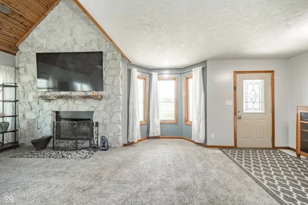 $445,000 | 4888 County Road 550 South, Pendleton, IN 46064