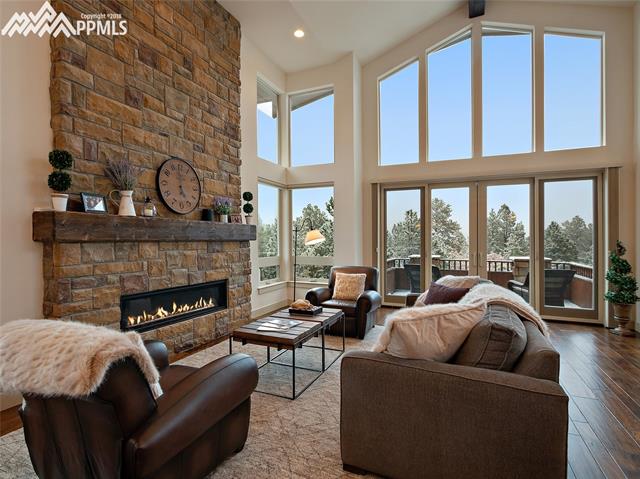 7977 Monarch Road Larkspur, CO 80118 - Photo 9 of 34 Gallery Image 9