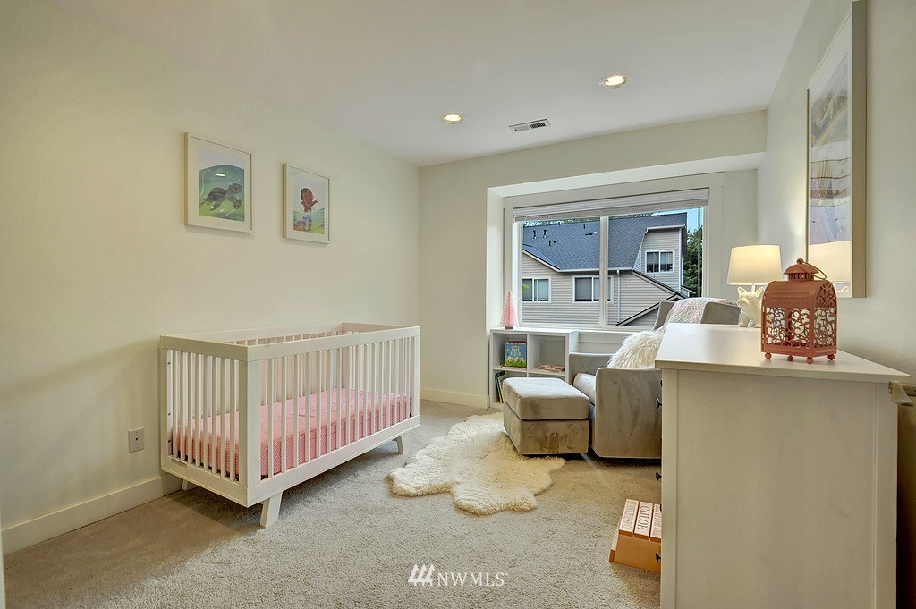 4808 Northeast Sunset Boulevard Renton, WA 98059 - Photo 15 of 18