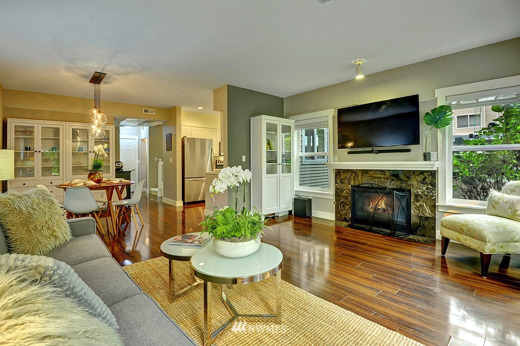 4808 Northeast Sunset Boulevard Renton, WA 98059 - Photo 7 of 18