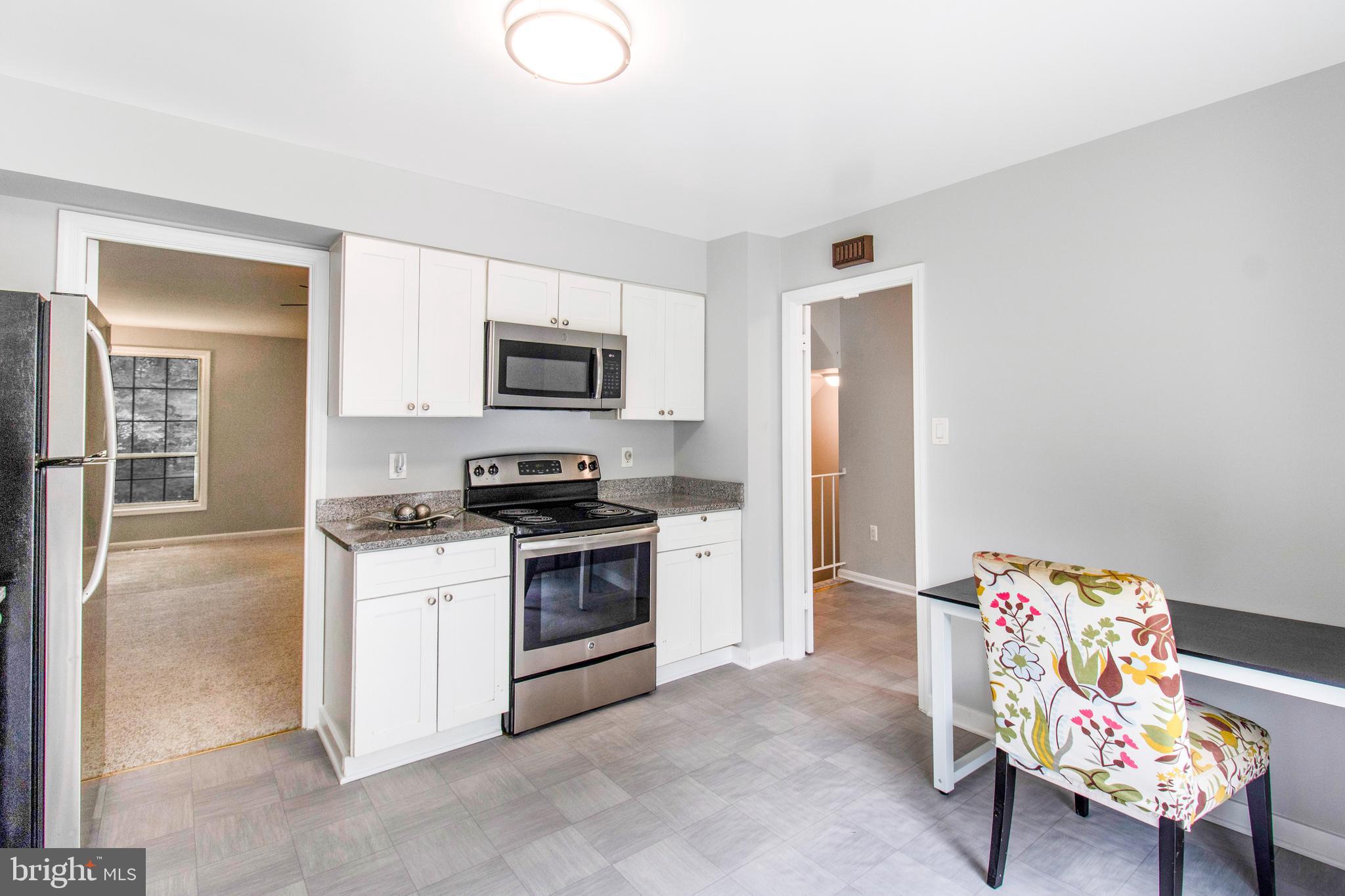 9026 Fox Grape Lane Springfield, VA 22152 - Photo 11 of 58 Gallery Image 11