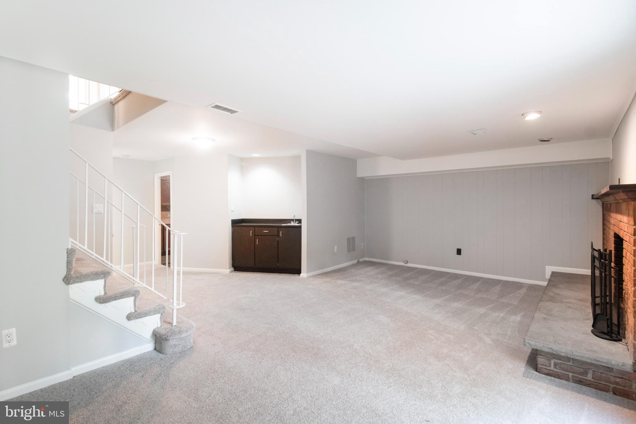 9026 Fox Grape Lane Springfield, VA 22152 - Photo 23 of 58 Gallery Image 23