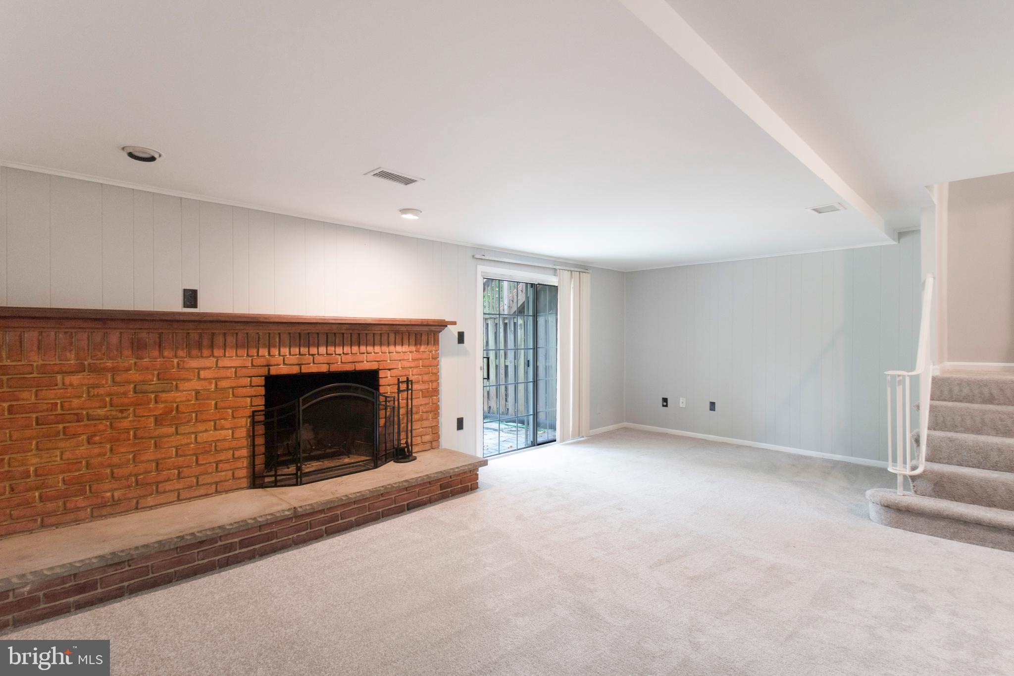 9026 Fox Grape Lane Springfield, VA 22152 - Photo 24 of 58 Gallery Image 24