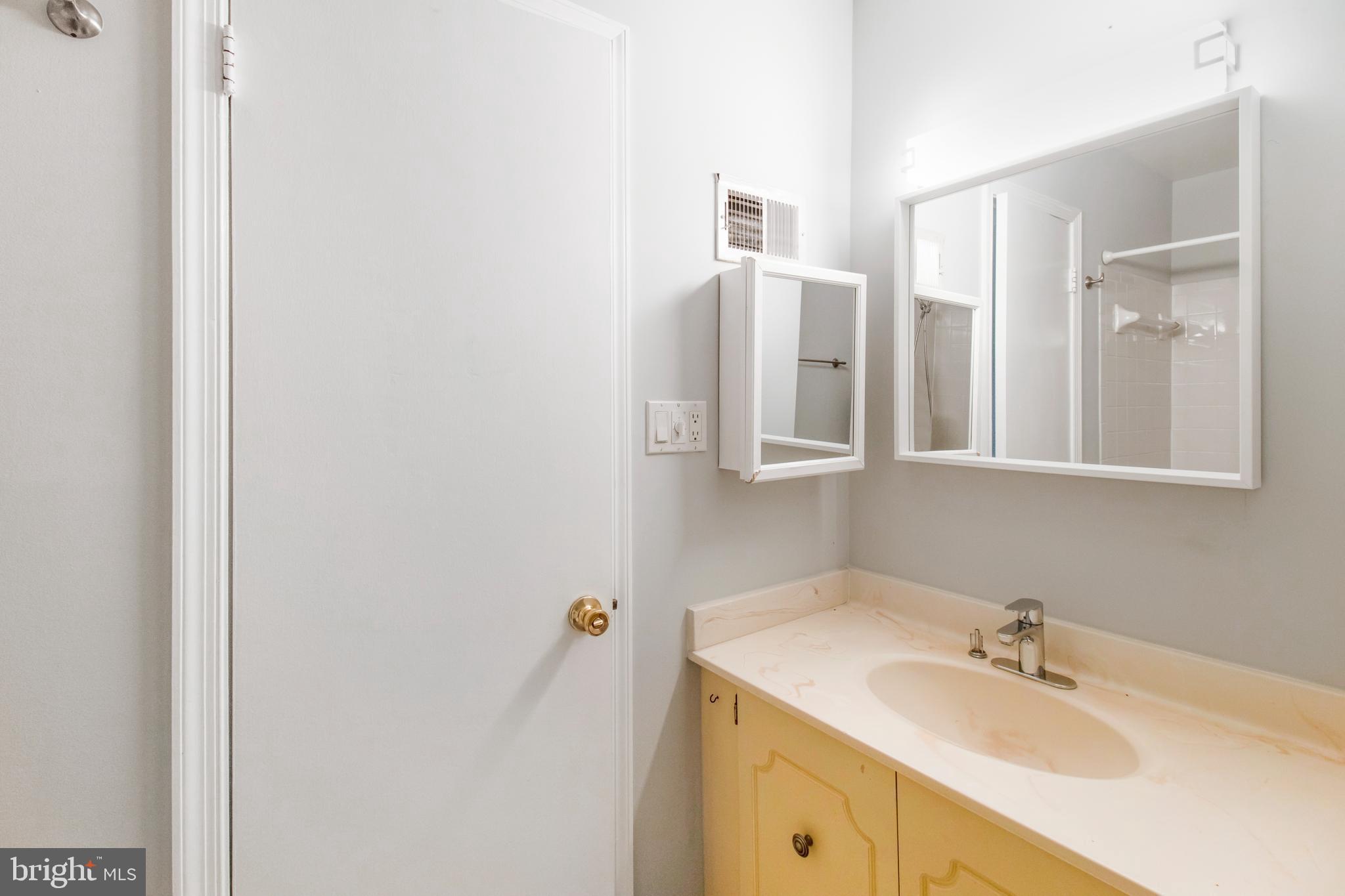 9026 Fox Grape Lane Springfield, VA 22152 - Photo 48 of 58 Gallery Image 48