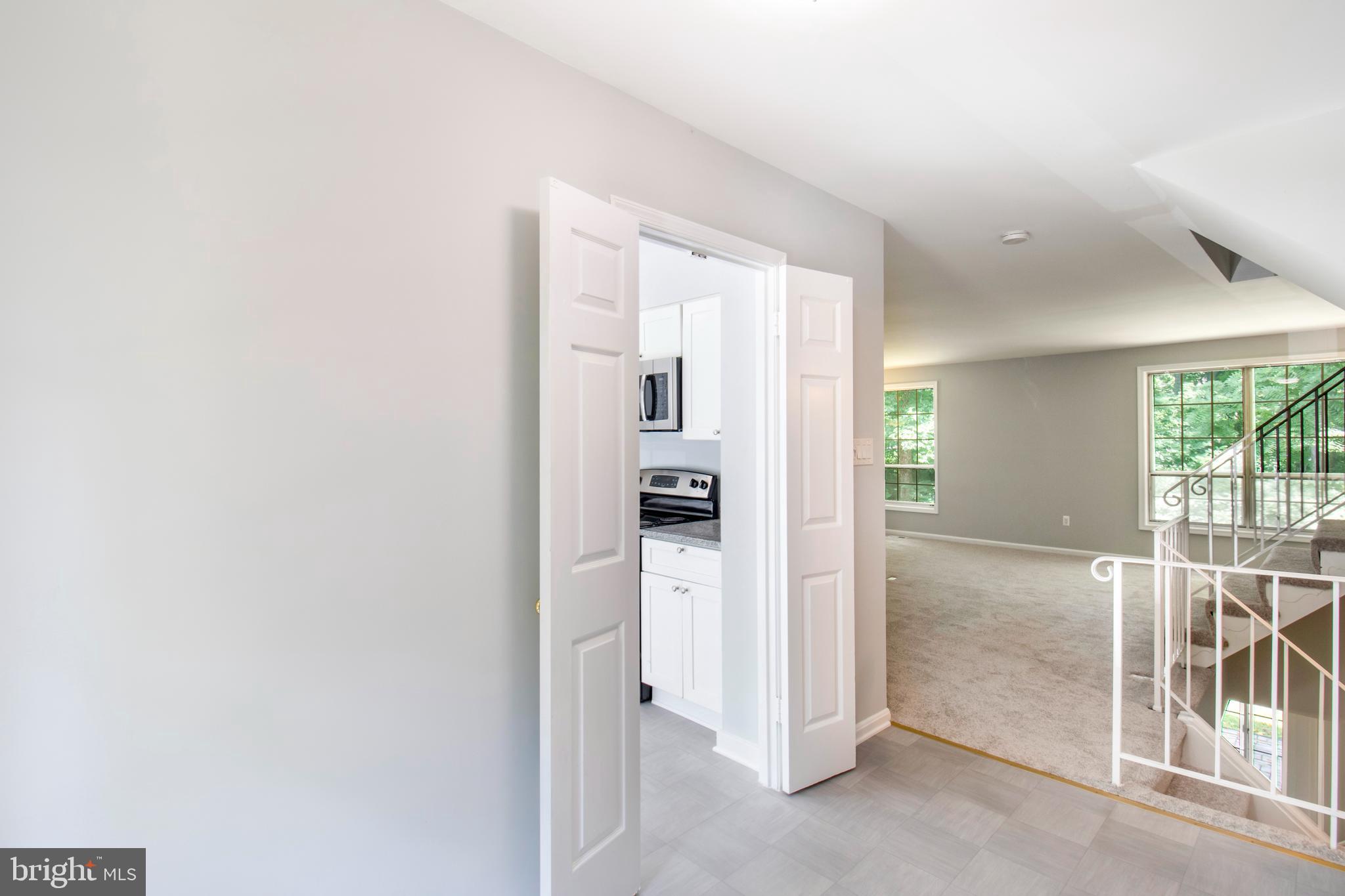 9026 Fox Grape Lane Springfield, VA 22152 - Photo 6 of 58 Gallery Image 6