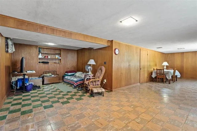 $216,900 | 4850 Wood Avenue, Kansas City, KS 66102