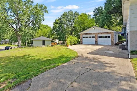 $216,900 | 4850 Wood Avenue, Kansas City, KS 66102