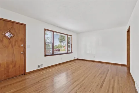 $216,900 | 4850 Wood Avenue, Kansas City, KS 66102