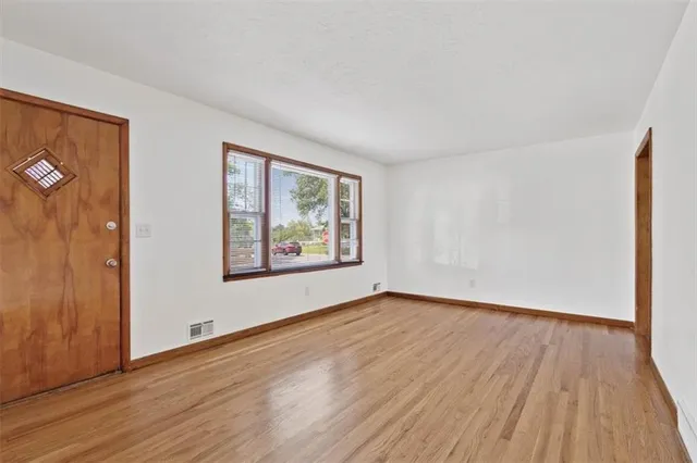 $216,900 | 4850 Wood Avenue, Kansas City, KS 66102