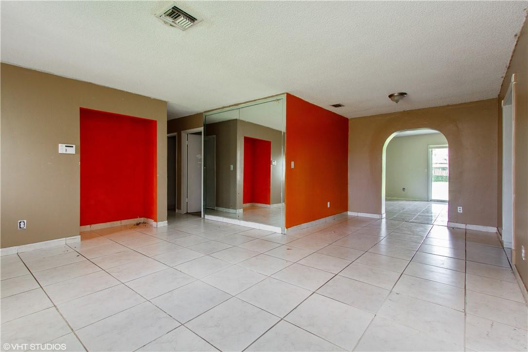 11398 Southwest 227th Terrace Miami, FL 33170 - Photo 2 of 13 a view of entryway