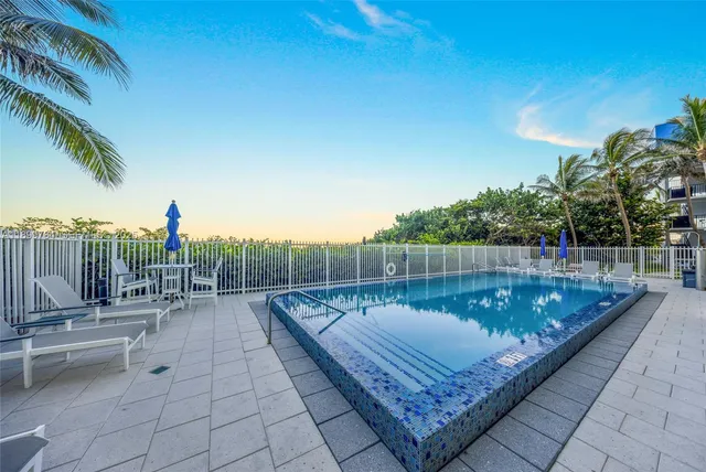 $7,500 | 704 North Ocean Boulevard, Unit 1002, Pompano Beach, FL 33062