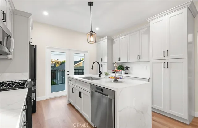 $1,199,999 | 5414 Hillcrest Drive, Los Angeles, CA 90043