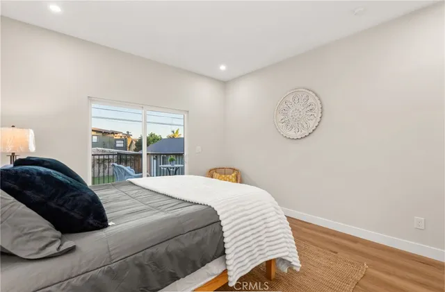 $1,199,999 | 5414 Hillcrest Drive, Los Angeles, CA 90043