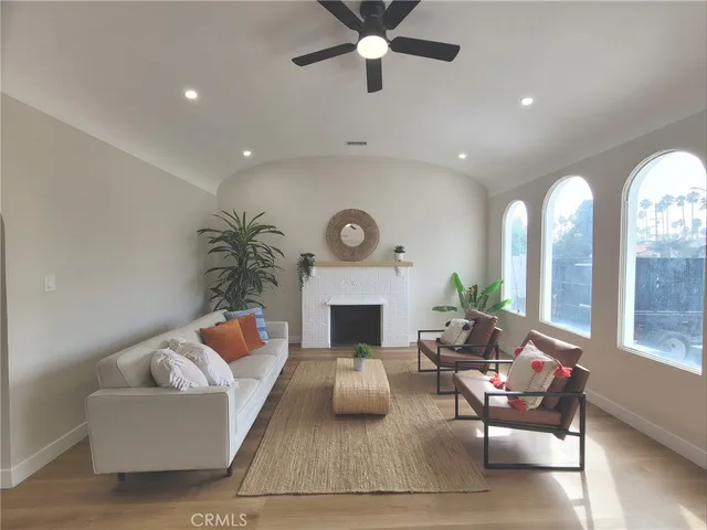 $1,199,999 | 5414 Hillcrest Drive, Los Angeles, CA 90043