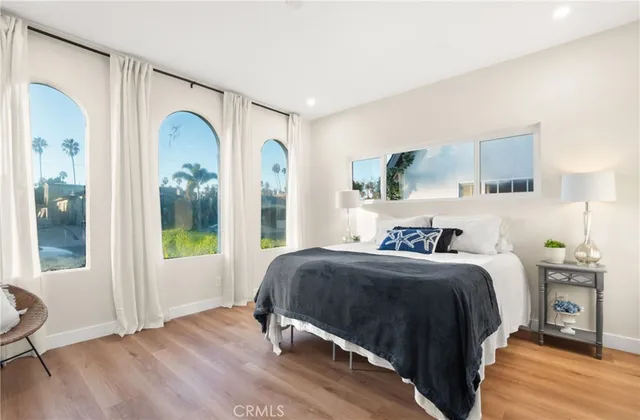 $1,199,999 | 5414 Hillcrest Drive, Los Angeles, CA 90043