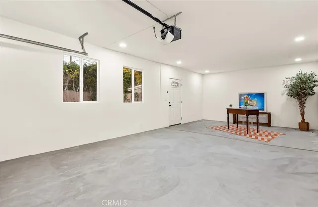 $1,199,999 | 5414 Hillcrest Drive, Los Angeles, CA 90043
