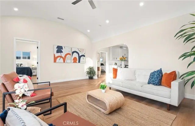 $1,199,999 | 5414 Hillcrest Drive, Los Angeles, CA 90043