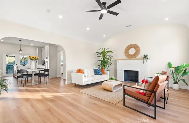 $1,199,999 | 5414 Hillcrest Drive, Los Angeles, CA 90043