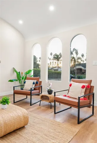 $1,199,999 | 5414 Hillcrest Drive, Los Angeles, CA 90043