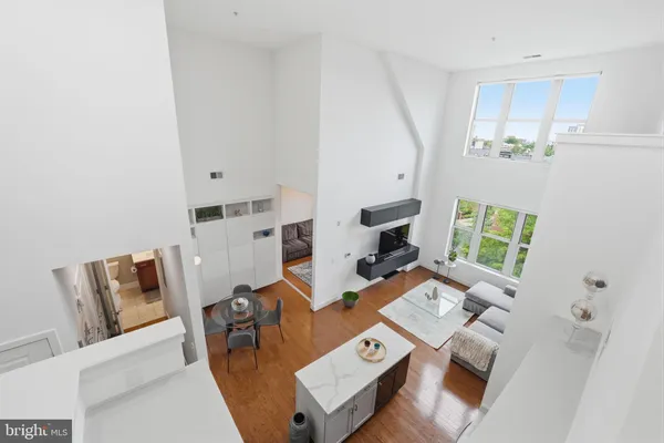 $950,000 | 1800 Wilson Boulevard, Unit 412, Arlington, VA 22201