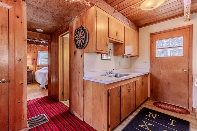 $359,000 | 8 Winhall Woods Road, Winhall, VT 05340