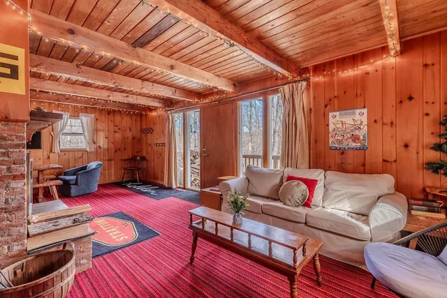 $359,000 | 8 Winhall Woods Road, Winhall, VT 05340