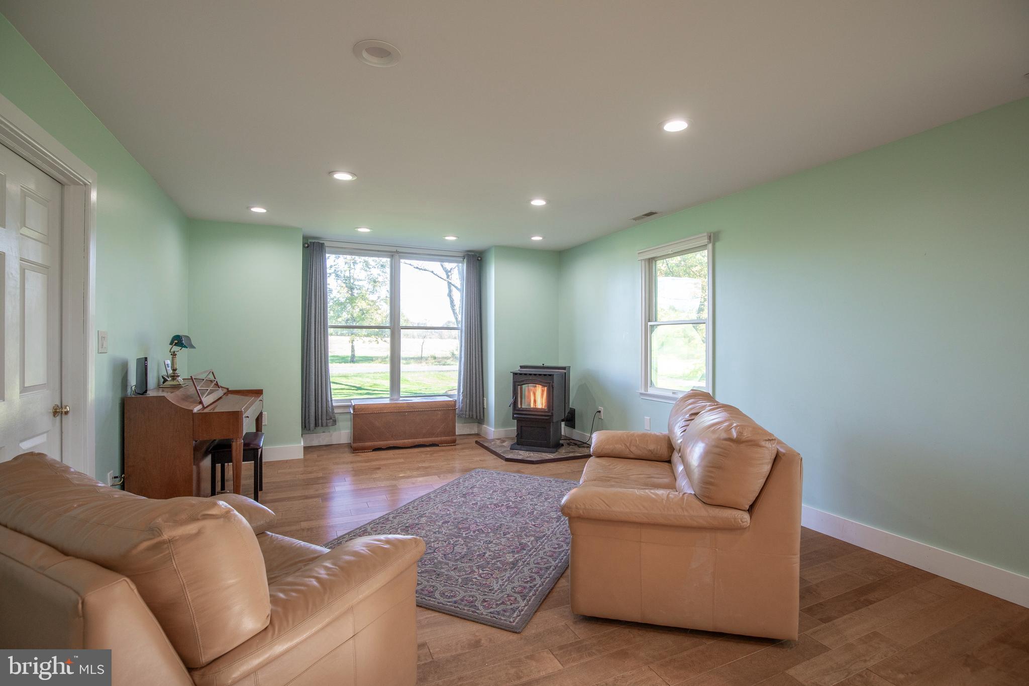 1482 Sugar Bottom Road Furlong, PA 18925 - Photo 14 of 62 Living room