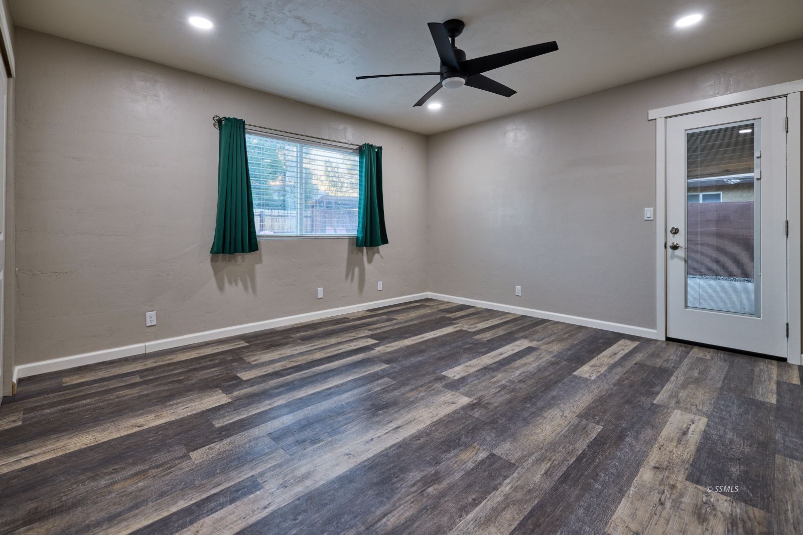 507 South Alvord Street Ridgecrest, CA 93555 - Photo 13 of 27
