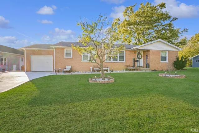 $210,000 | 1207 Main Street, Mount Vernon, IN 47620