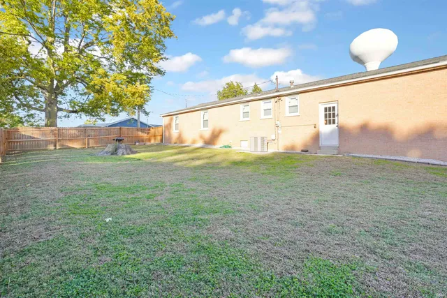 $210,000 | 1207 Main Street, Mount Vernon, IN 47620