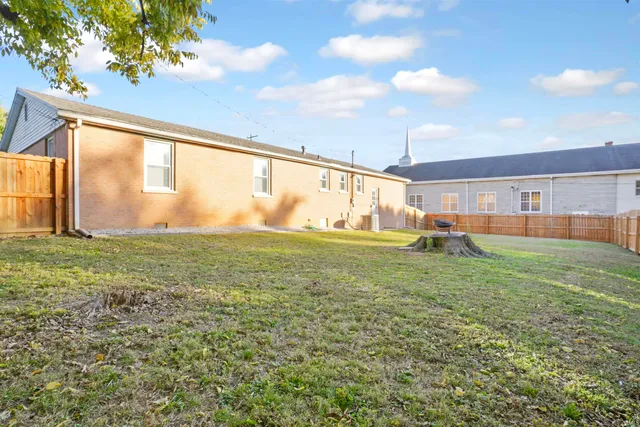 $210,000 | 1207 Main Street, Mount Vernon, IN 47620