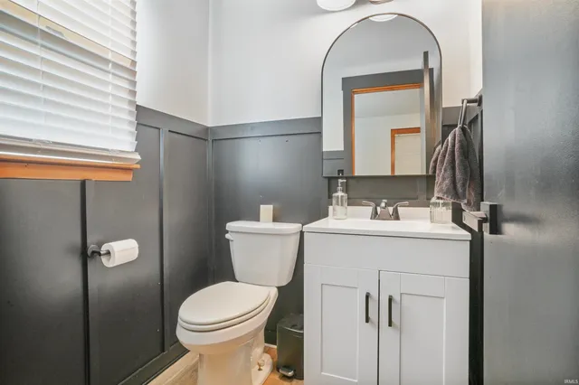 $210,000 | 1207 Main Street, Mount Vernon, IN 47620