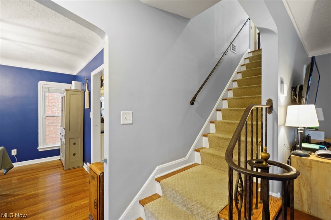 3611 Harvey Road Cleveland, OH 44118 - Photo 18 of 33 Stairs