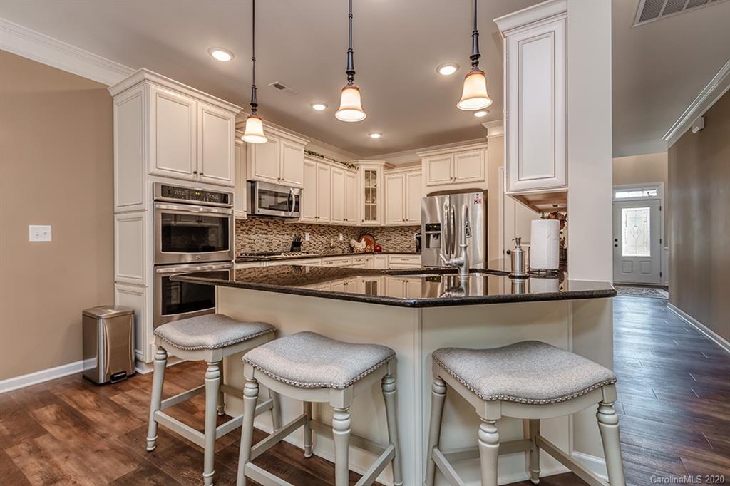 5105 Devonshire Road Denver, NC 28037 - Photo 8 of 32 Gallery Image 8