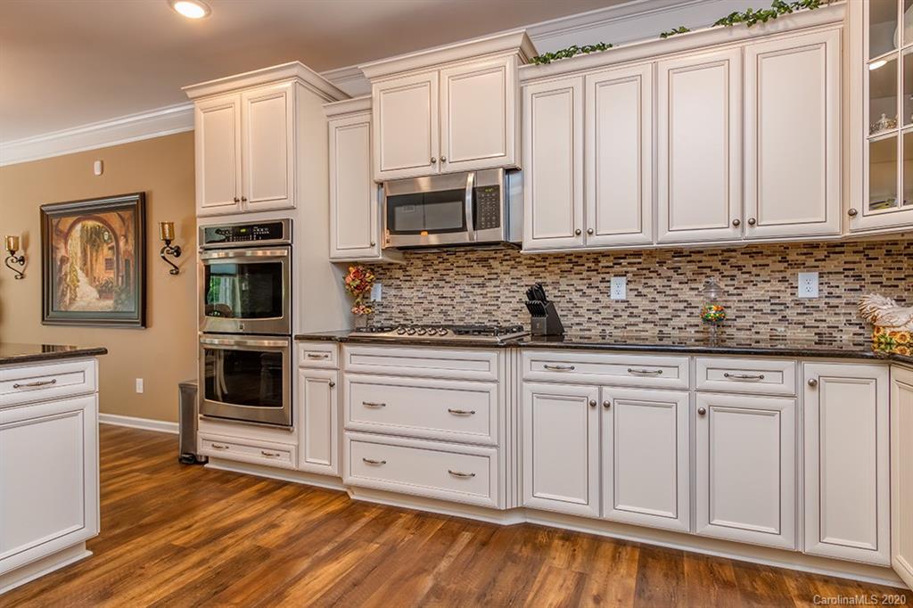5105 Devonshire Road Denver, NC 28037 - Photo 10 of 32 Gallery Image 10