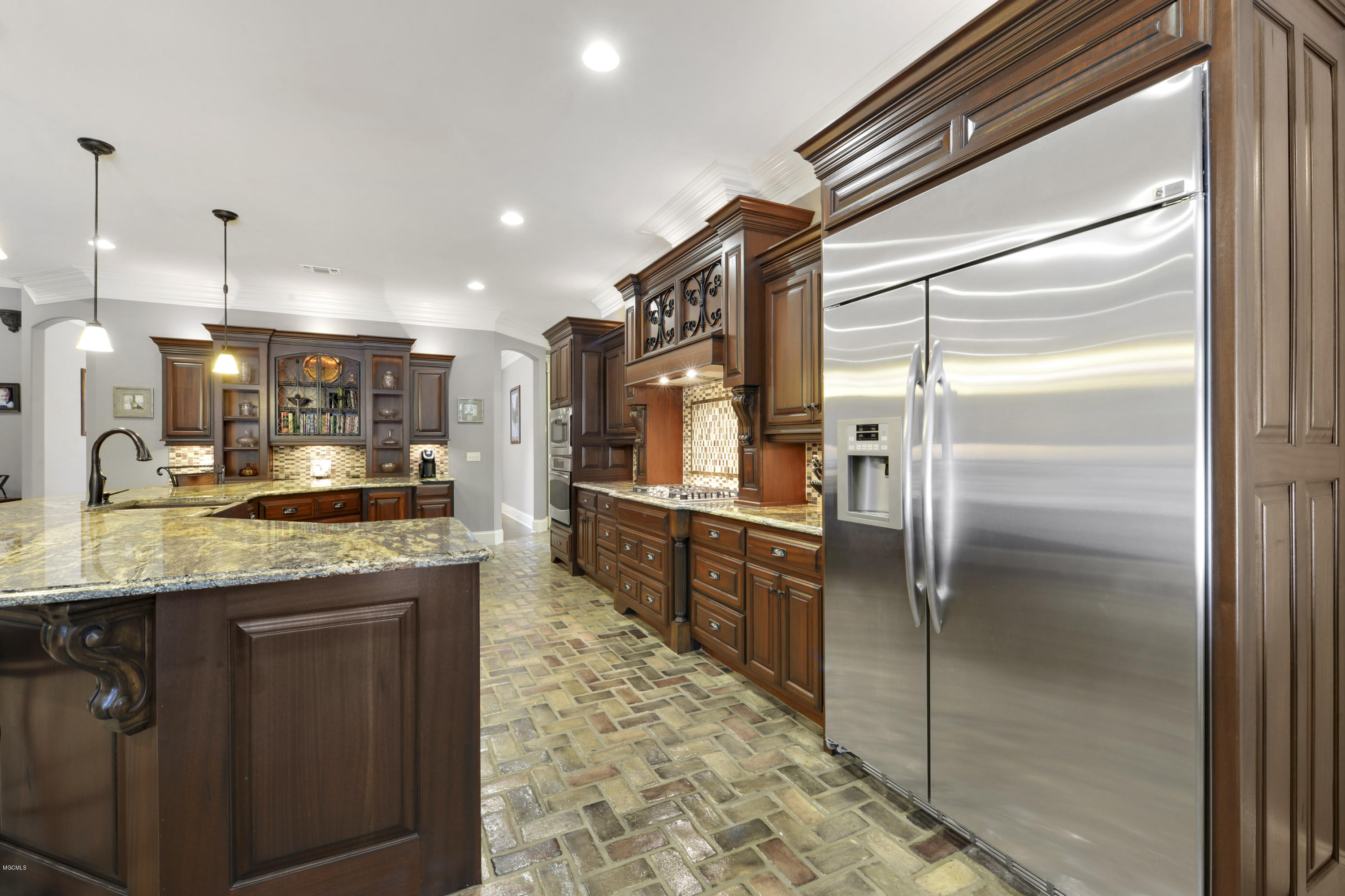 12465 Raintree Place Biloxi, MS 39532 - Photo 19 of 39 020