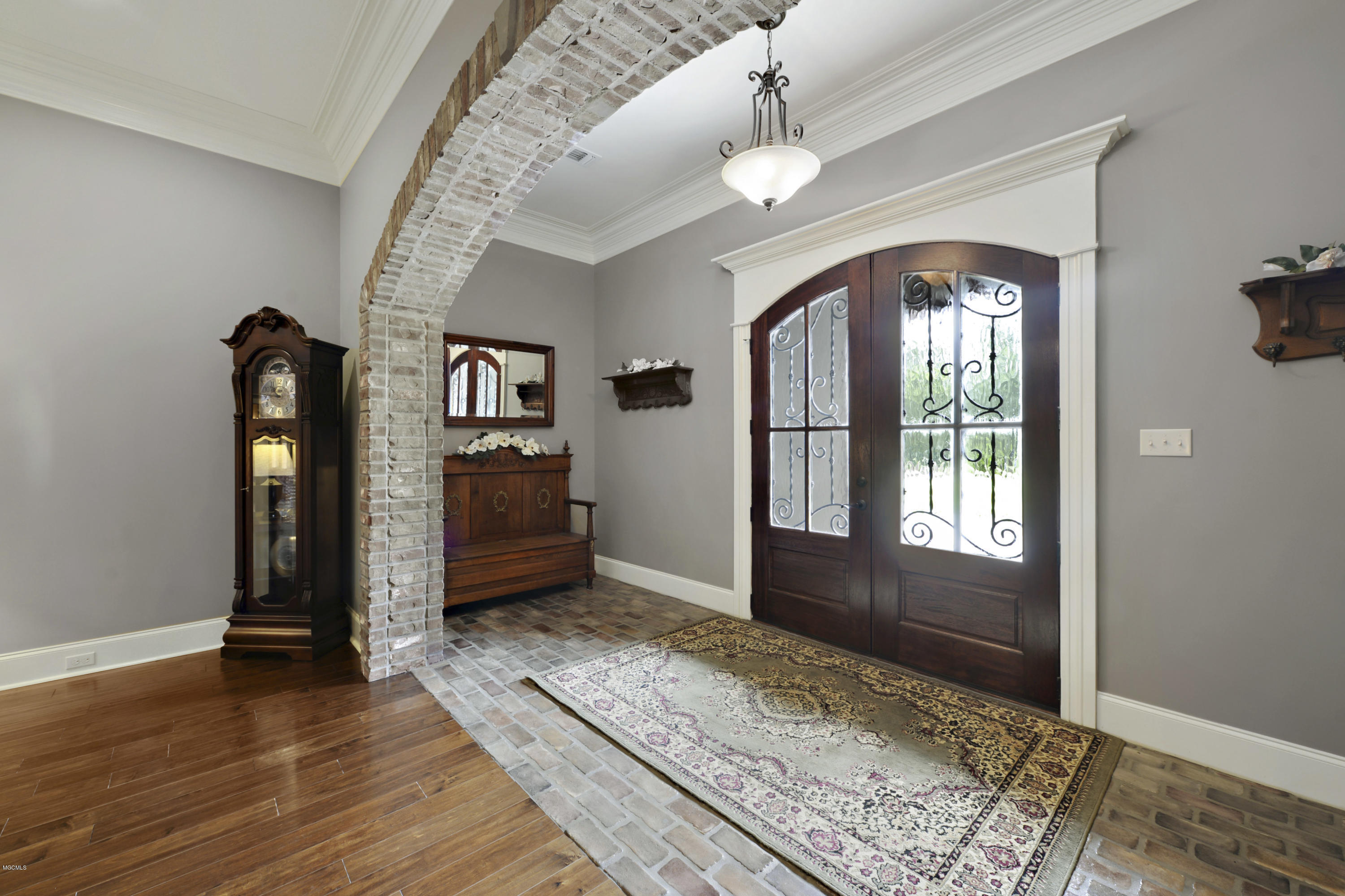12465 Raintree Place Biloxi, MS 39532 - Photo 3 of 39 004