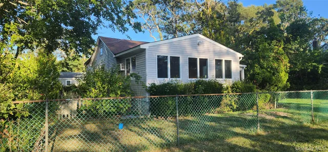 $3,500 | 177 Magnolia Drive, Mastic Beach, NY 11951