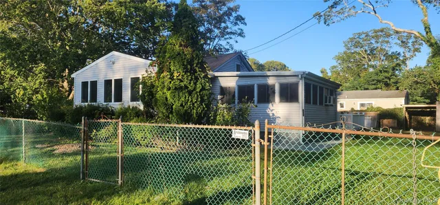 $3,500 | 177 Magnolia Drive, Mastic Beach, NY 11951