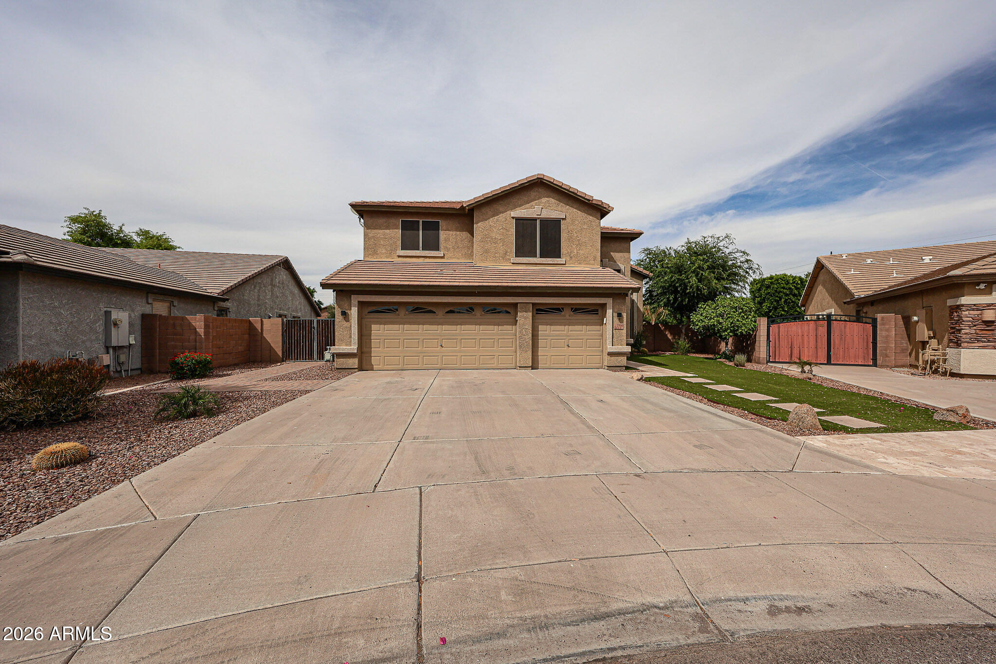1960 East Springfield Place Chandler, AZ 85286 - Photo 2 of 62